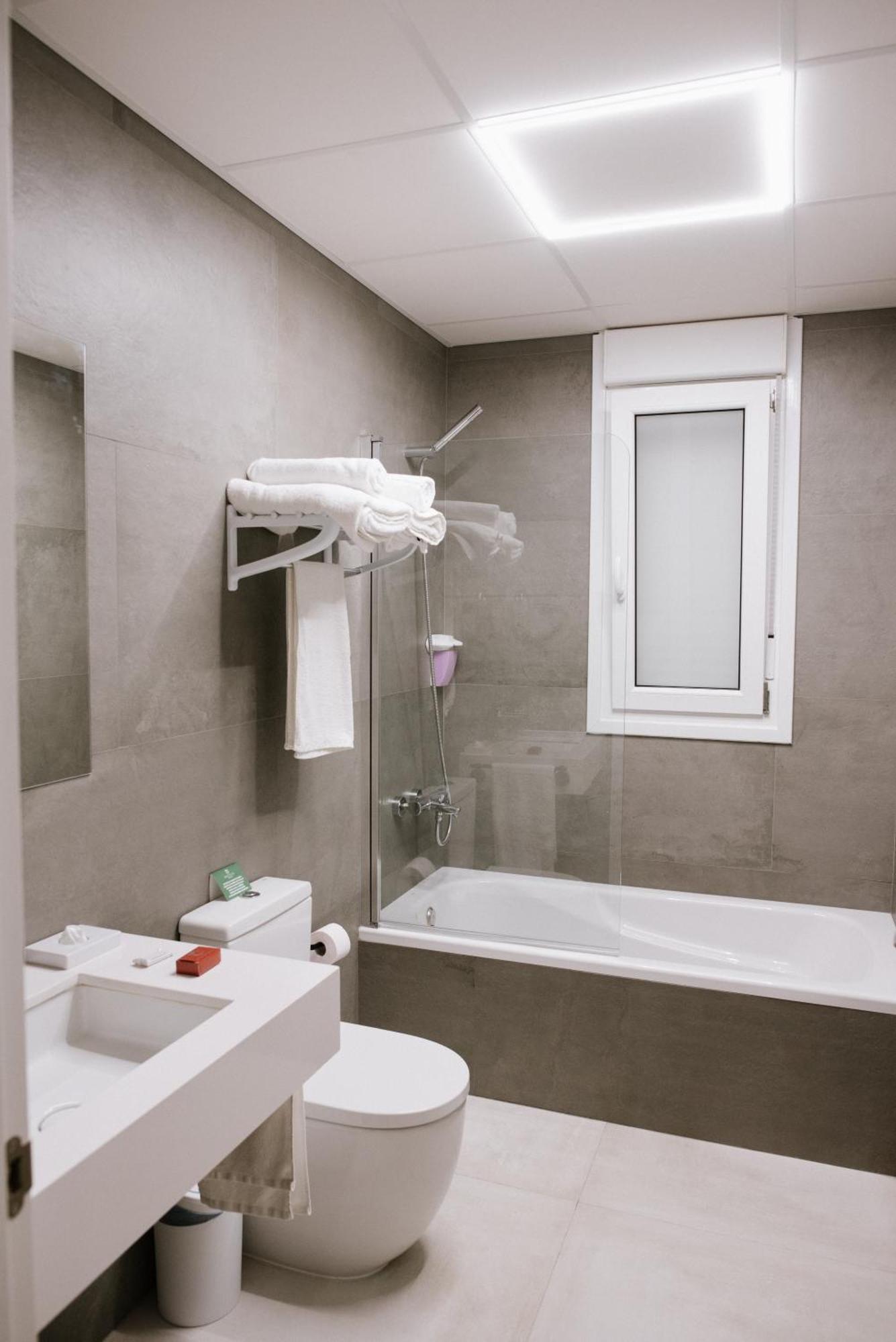 Hotel Melilla Centro Dış mekan fotoğraf